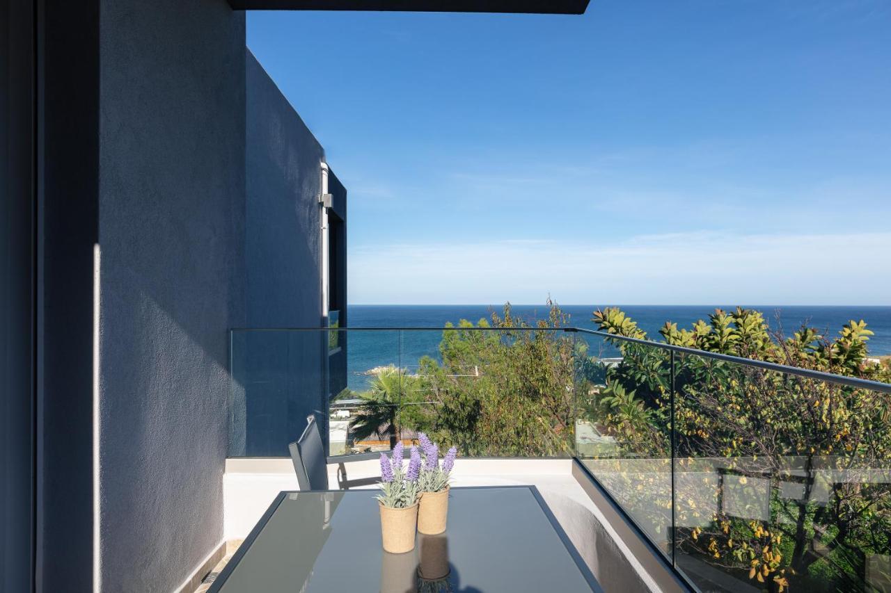 Pietra Di Mare Aparthotel Petres  Exterior foto