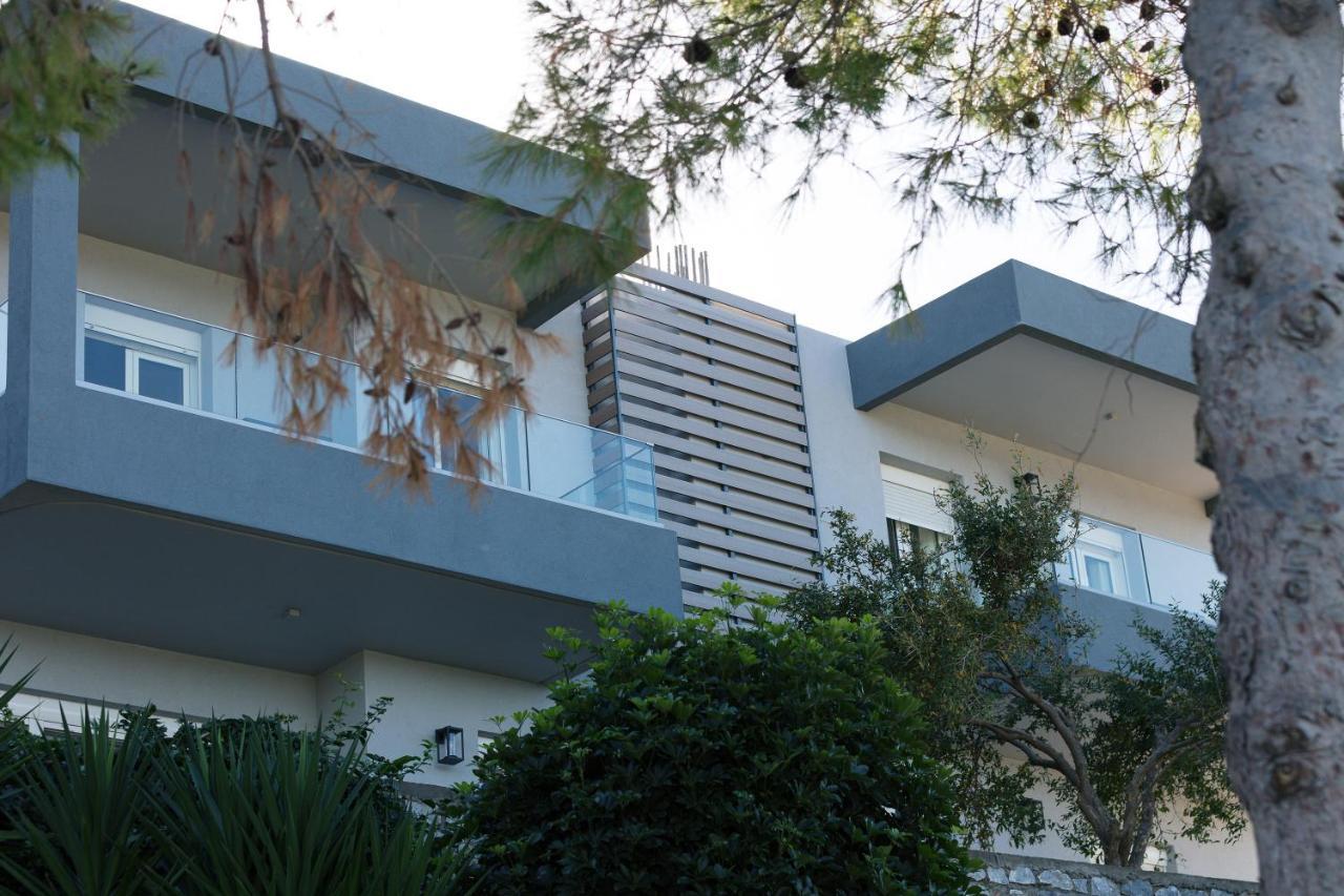Pietra Di Mare Aparthotel Petres  Exterior foto