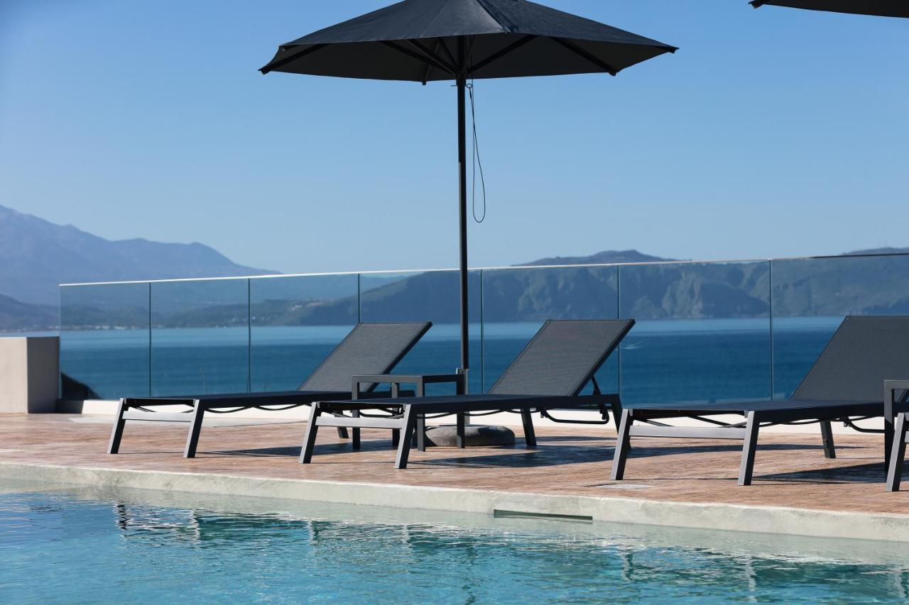 Pietra Di Mare Aparthotel Petres  Exterior foto